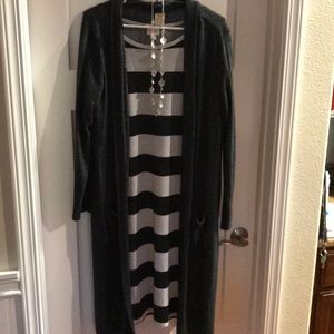 XL JULIA by LuLaRoe and sweater